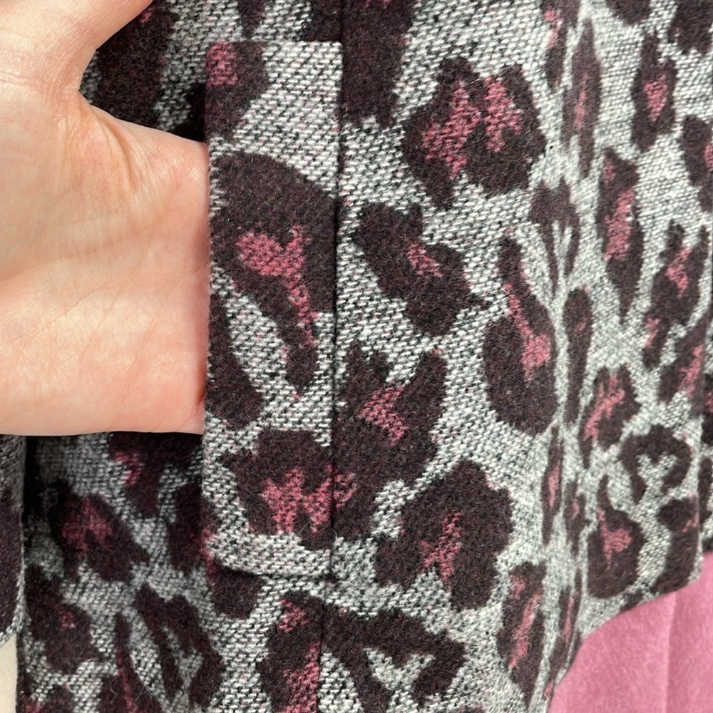 LOGO by Lori Goldstein Jacket Women's 16 Plus Grey Pink Cheetah Print - Picture 9 of 14